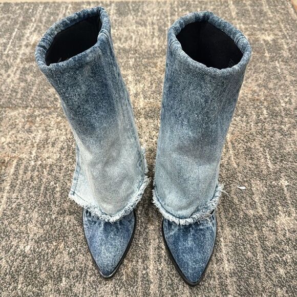 Steve Madden Women's Livvy Distressed Denim Fold-Over Cuffed Cowboy Boots 6.5 - Picture 2 of 12